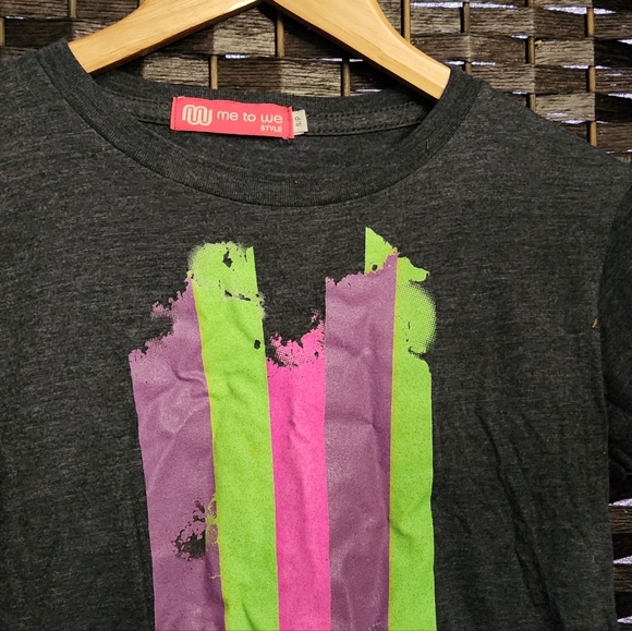 🐞3/33🐞  Me to We tee - Picture 8 of 8